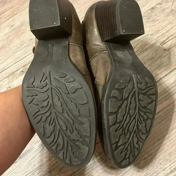 Earth origin shoes Boots - Picture 2 of 5